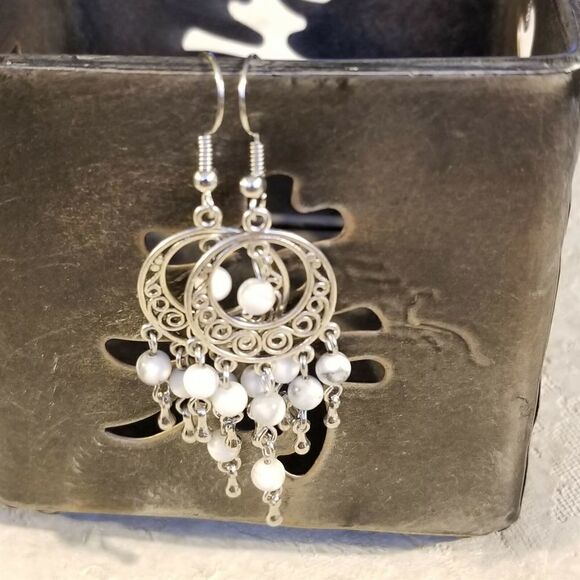 Hand Crafted Natural White Howlite Gemstone Antique Silver Chandelier Earrings - Picture 3 of 5